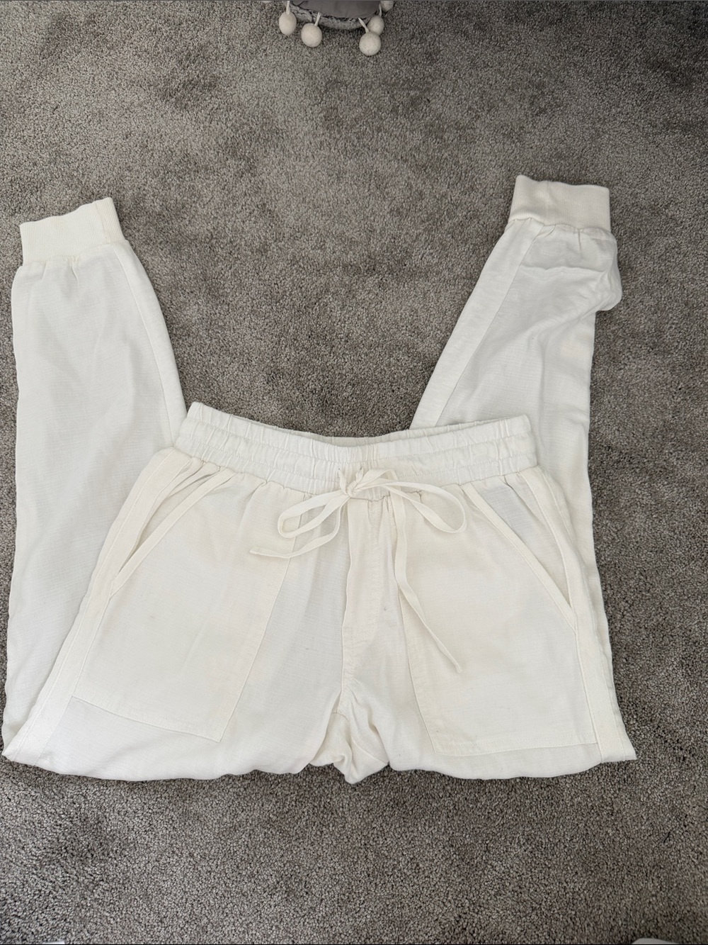 Splendid Cream Drawstring Jogger Pants